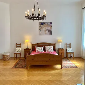  Apartment Vaci Utca