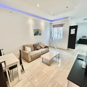 https://sliema-2-bedroom-apartment.hotelssaintjulians.com